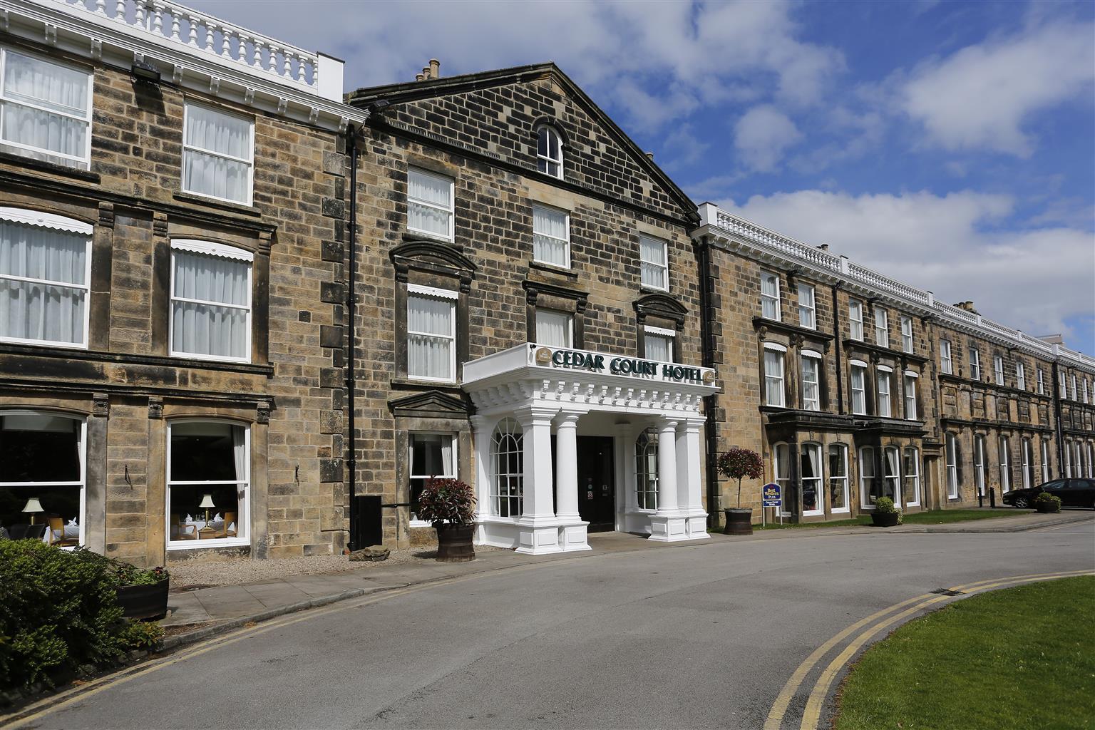 Cedar Court Hotel Harrogate Exterior photo